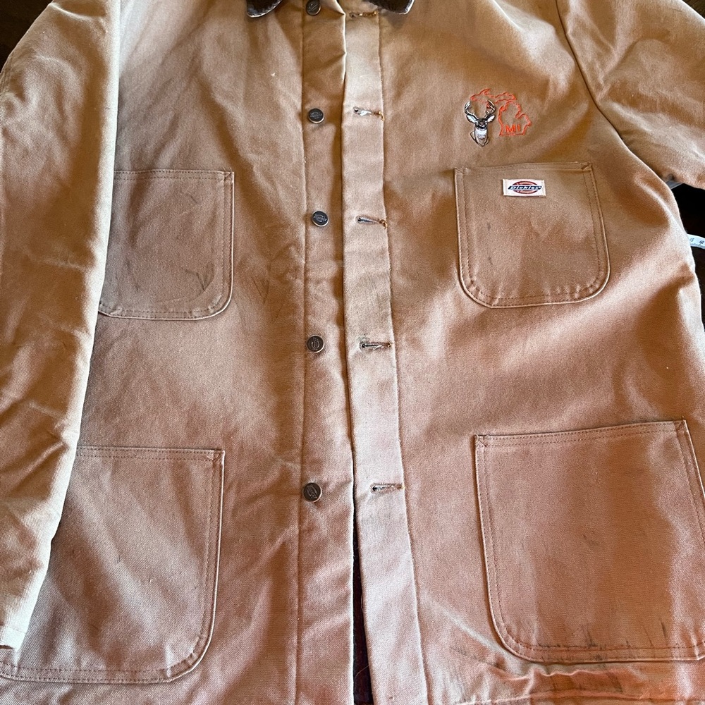 Dickies (like Carhartt) jacket with embroidery of deer and state of Michigan 46